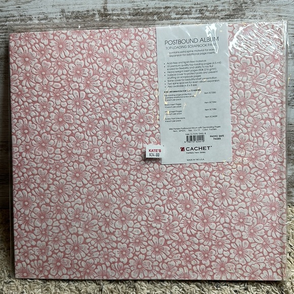 Cachet Top-Loading Scrapbook Pages - Picture 2 of 3